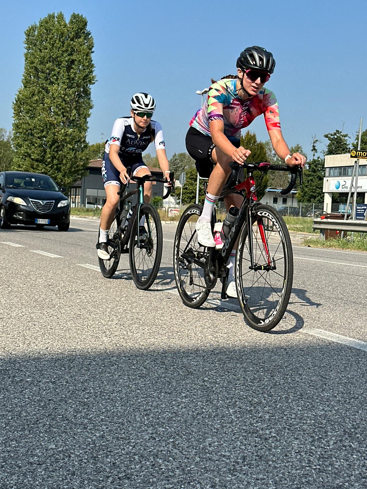 Bella Gar cycling duo