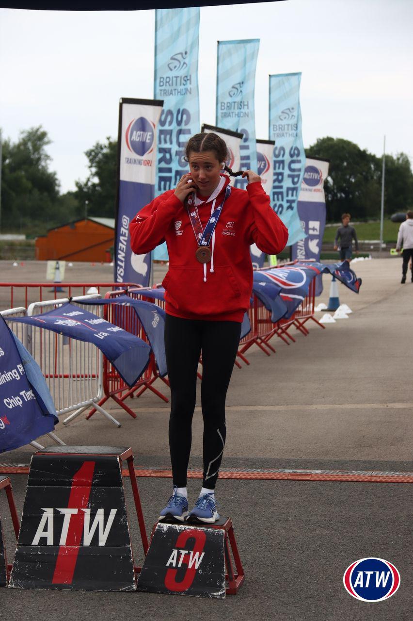 Bella Gar British bronze